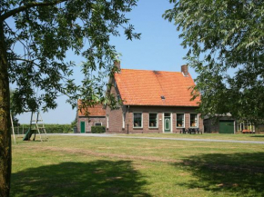 Authentic farmhouse in Zeeland Flanders